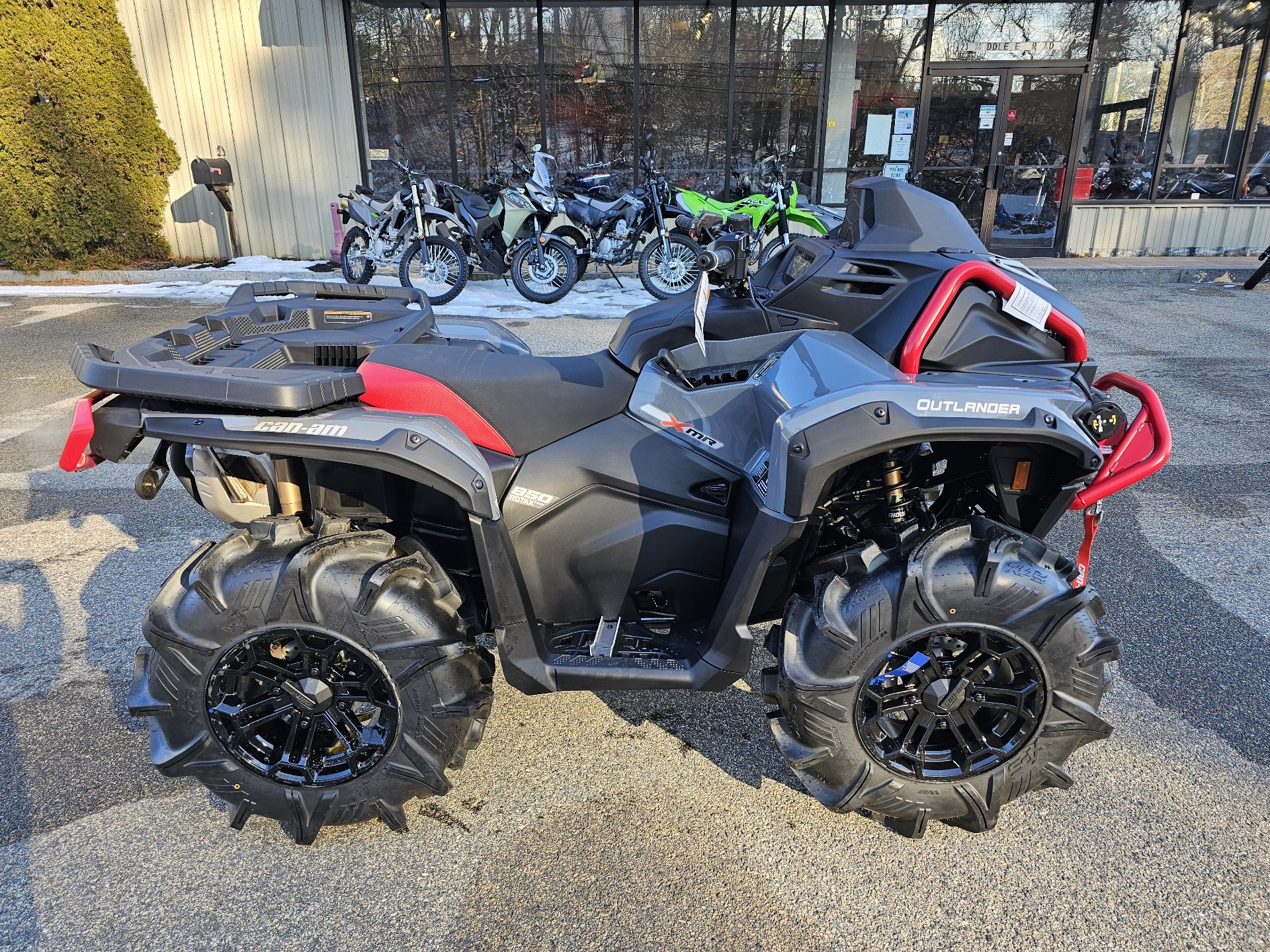 2025 Can-Am Outlander X MR 850 in Tyngsboro, Massachusetts - Photo 4