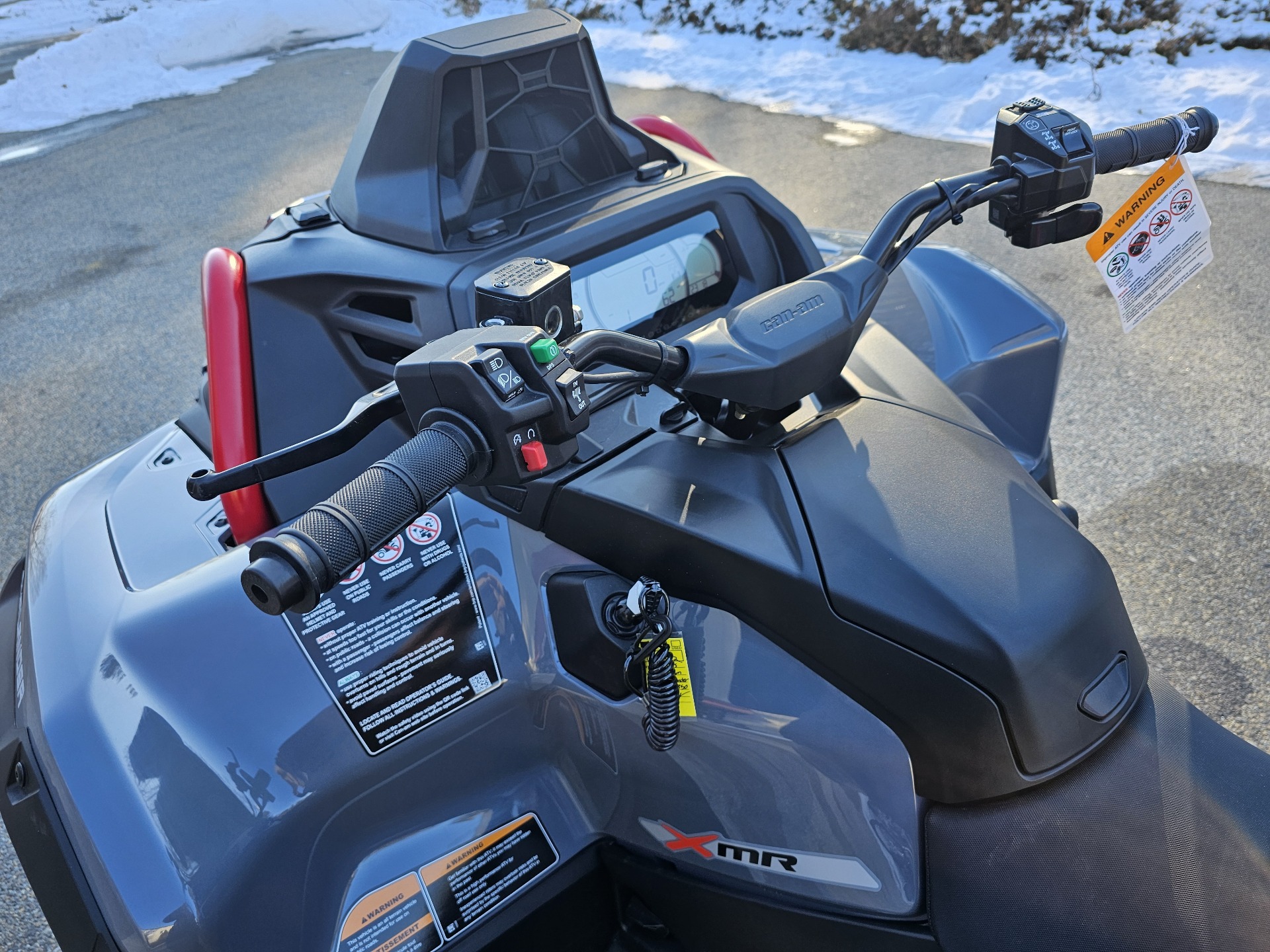 2025 Can-Am Outlander X MR 850 in Tyngsboro, Massachusetts - Photo 14