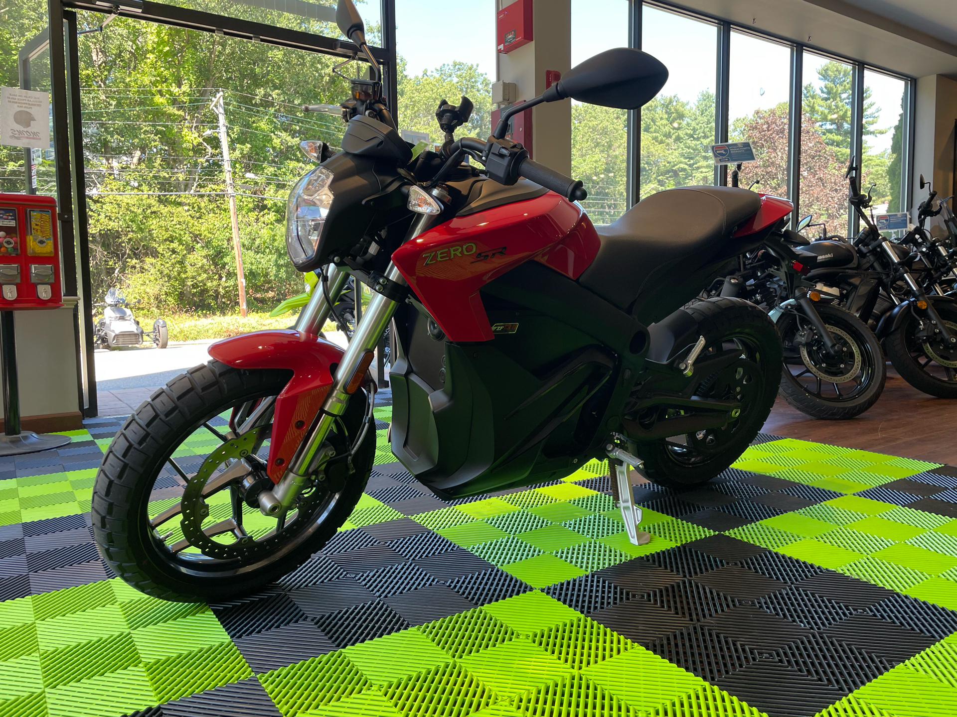 2017 Zero Motorcycles SR ZF13.0 in Tyngsboro, Massachusetts - Photo 2