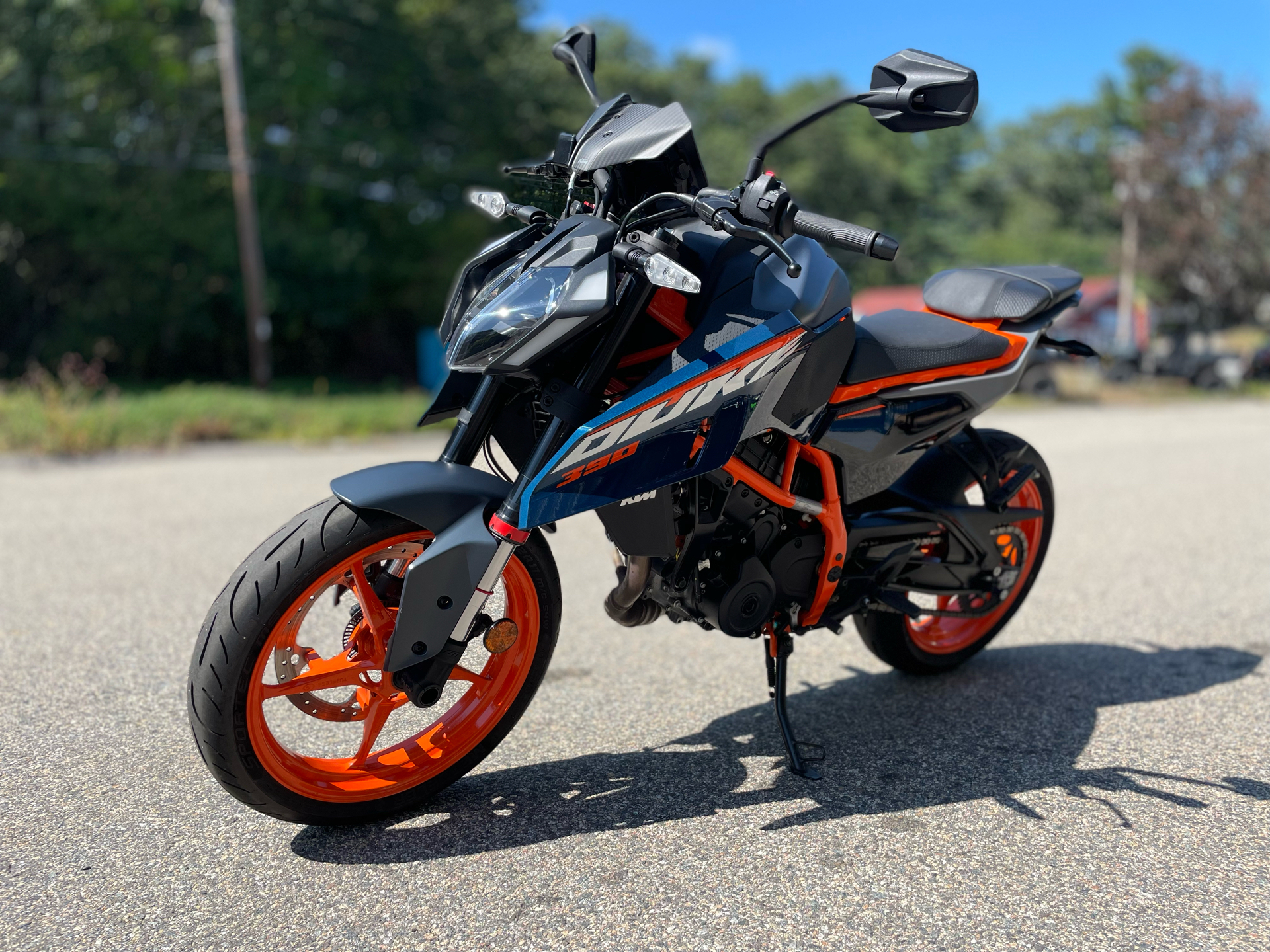 2024 KTM 390 Duke in Tyngsboro, Massachusetts - Photo 6