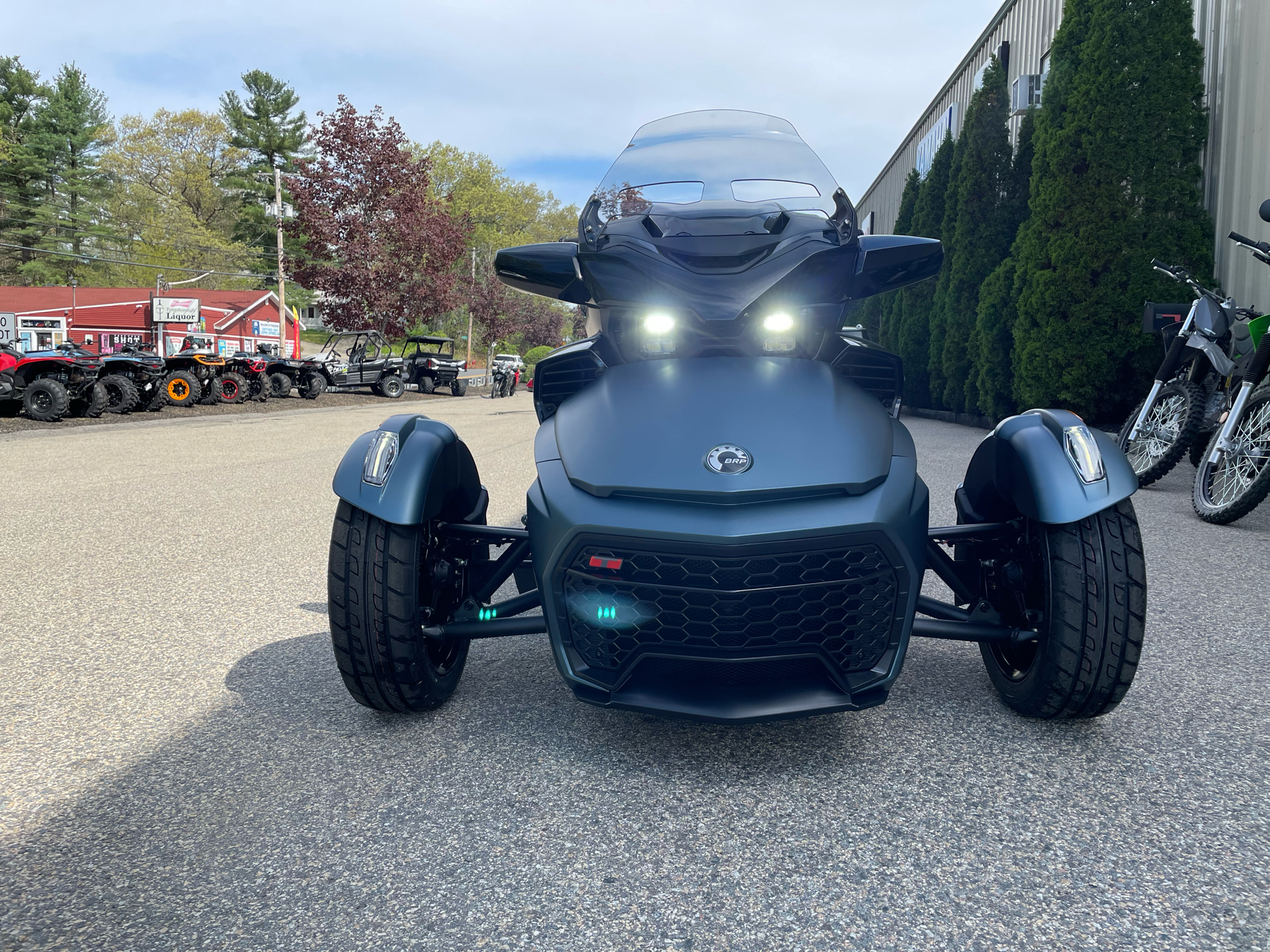 2025 Can-Am Spyder F3-T in Tyngsboro, Massachusetts - Photo 3