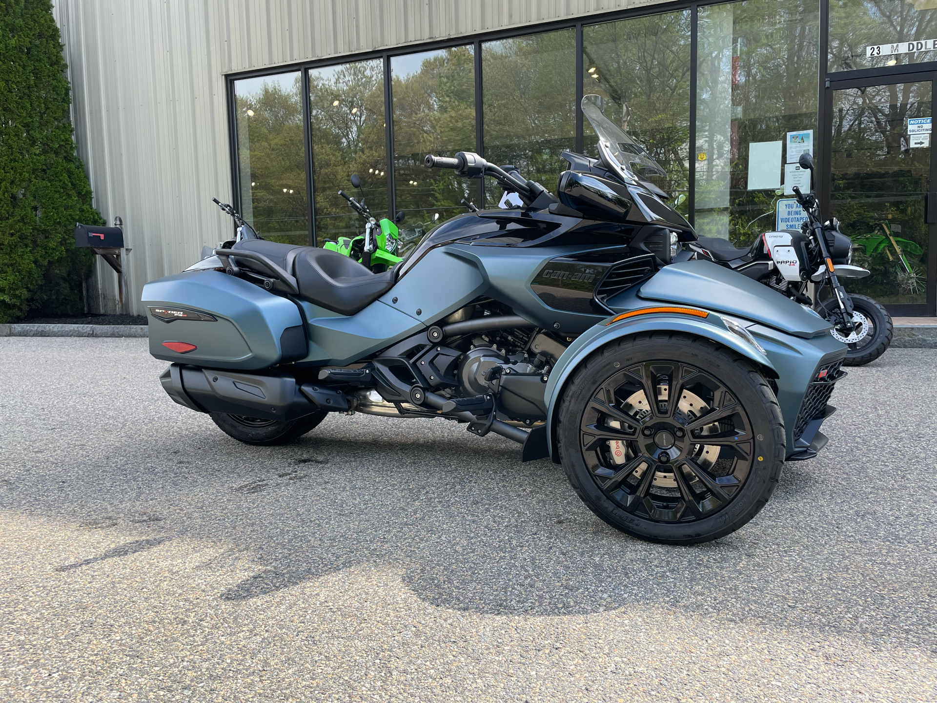 2025 Can-Am Spyder F3-T in Tyngsboro, Massachusetts - Photo 4