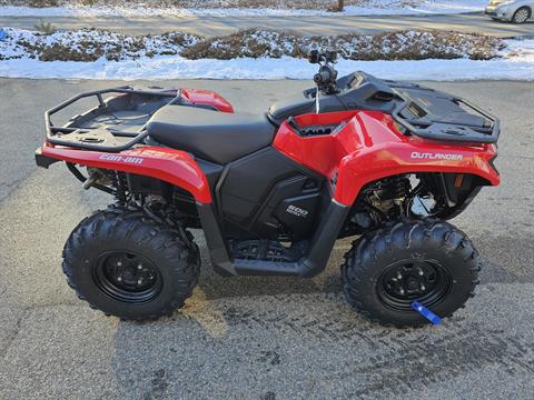 2025 Can-Am Outlander DPS 500 in Tyngsboro, Massachusetts - Photo 8