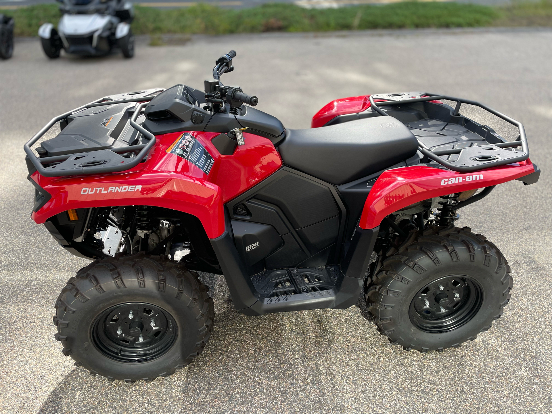2025 Can-Am Outlander DPS 500 in Tyngsboro, Massachusetts - Photo 20