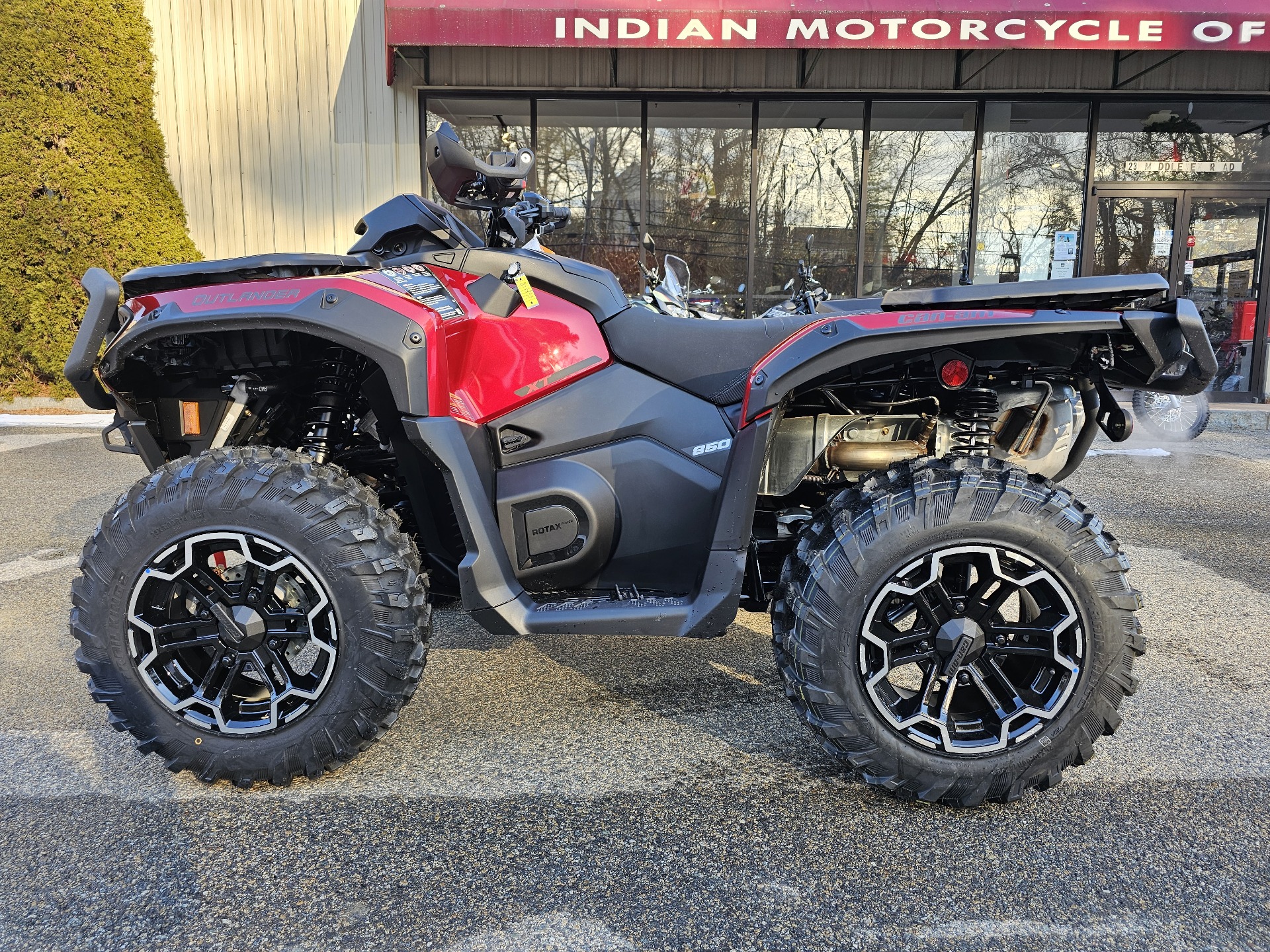 2025 Can-Am Outlander XT 850 in Tyngsboro, Massachusetts - Photo 4