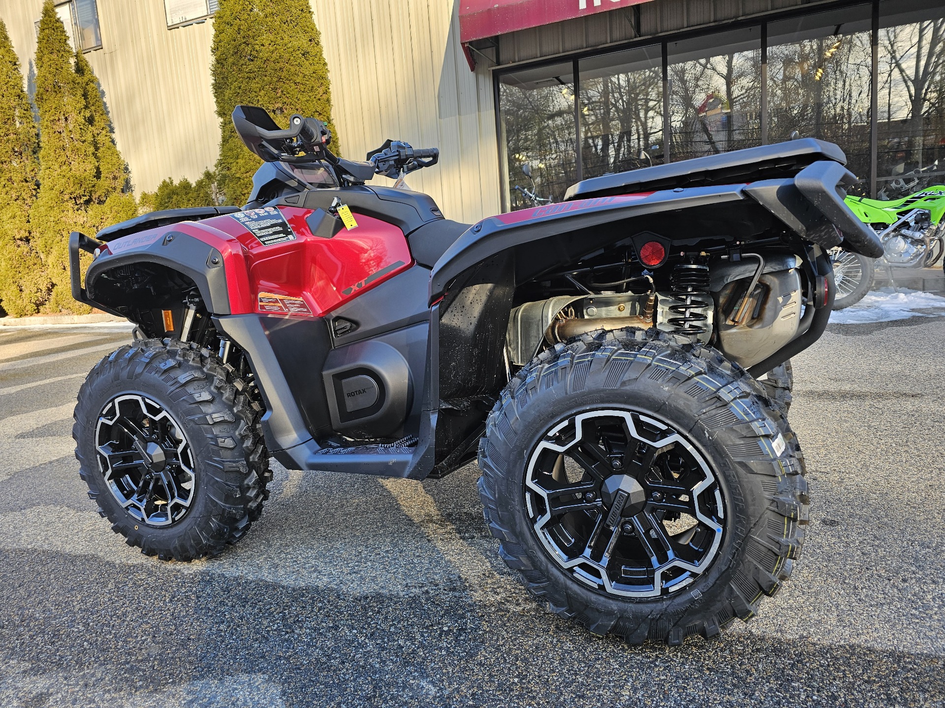 2025 Can-Am Outlander XT 850 in Tyngsboro, Massachusetts - Photo 2