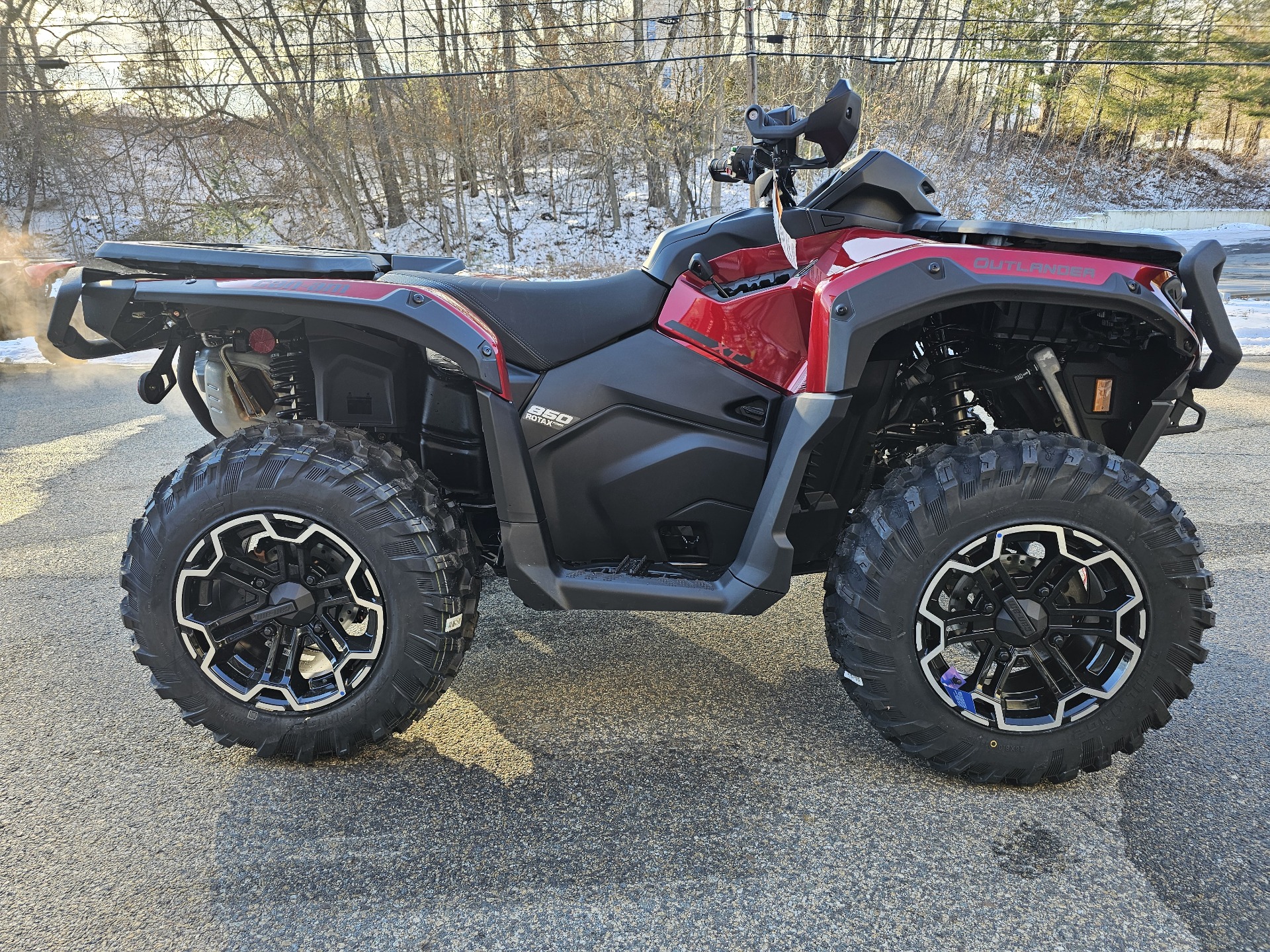 2025 Can-Am Outlander XT 850 in Tyngsboro, Massachusetts - Photo 1