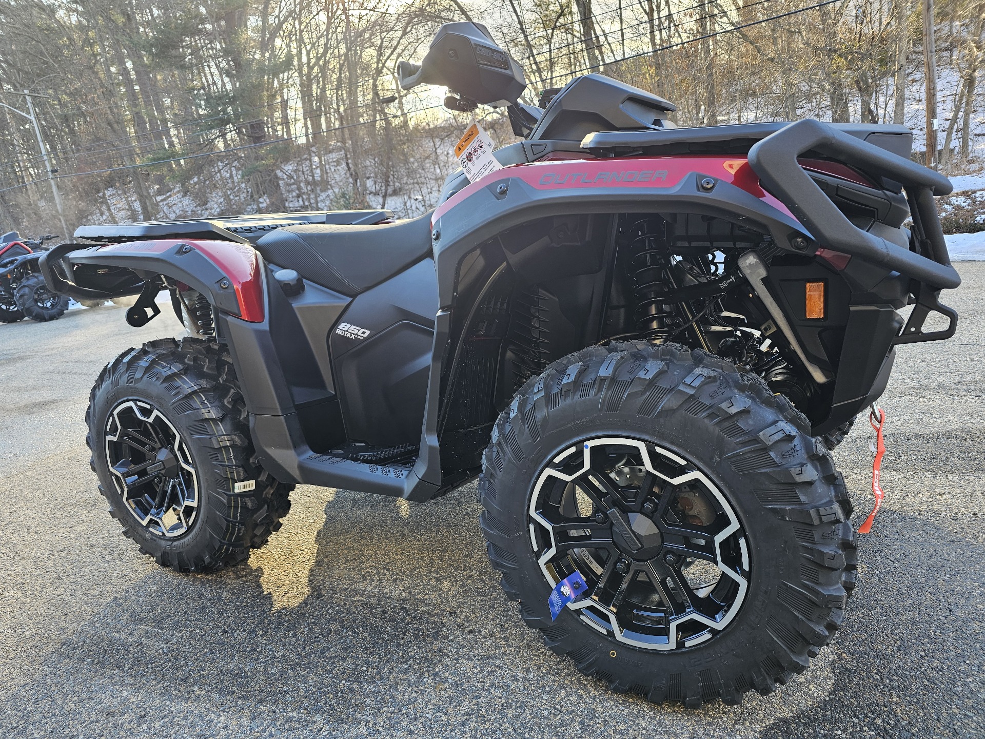 2025 Can-Am Outlander XT 850 in Tyngsboro, Massachusetts - Photo 11