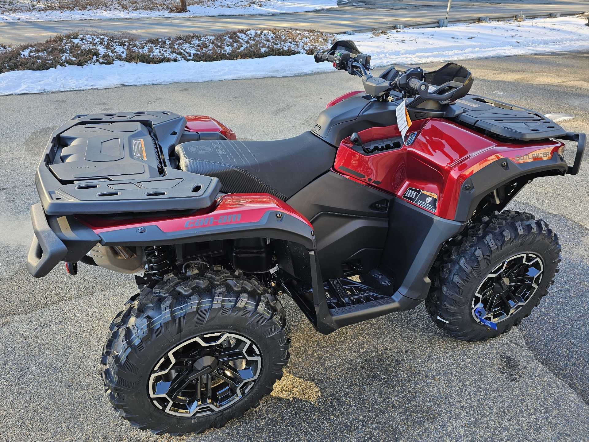 2025 Can-Am Outlander XT 850 in Tyngsboro, Massachusetts - Photo 12