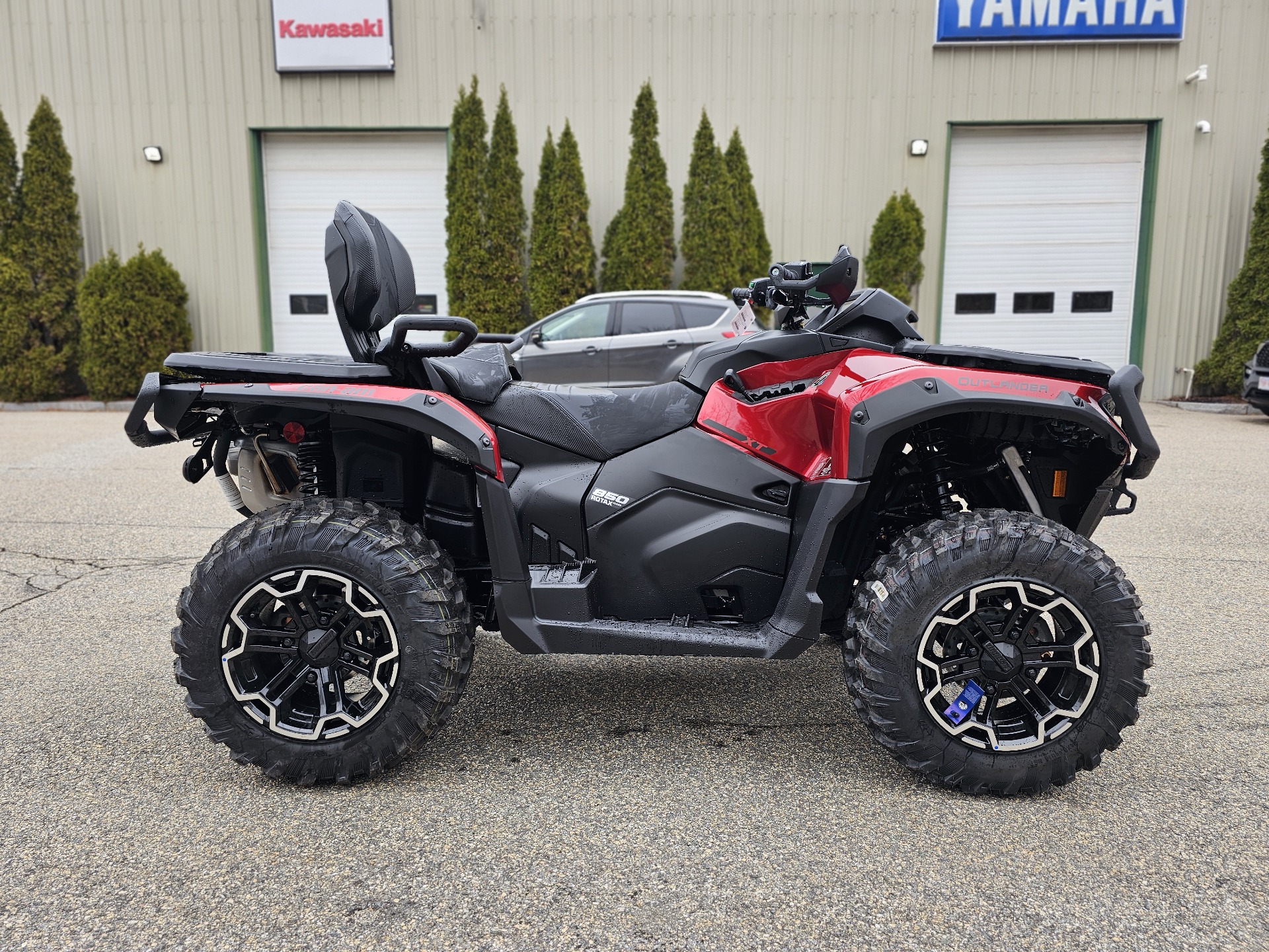 2025 Can-Am Outlander MAX XT 850 in Tyngsboro, Massachusetts - Photo 1