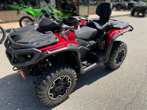 2025 Can-Am Outlander MAX XT 850 in Tyngsboro, Massachusetts - Photo 12