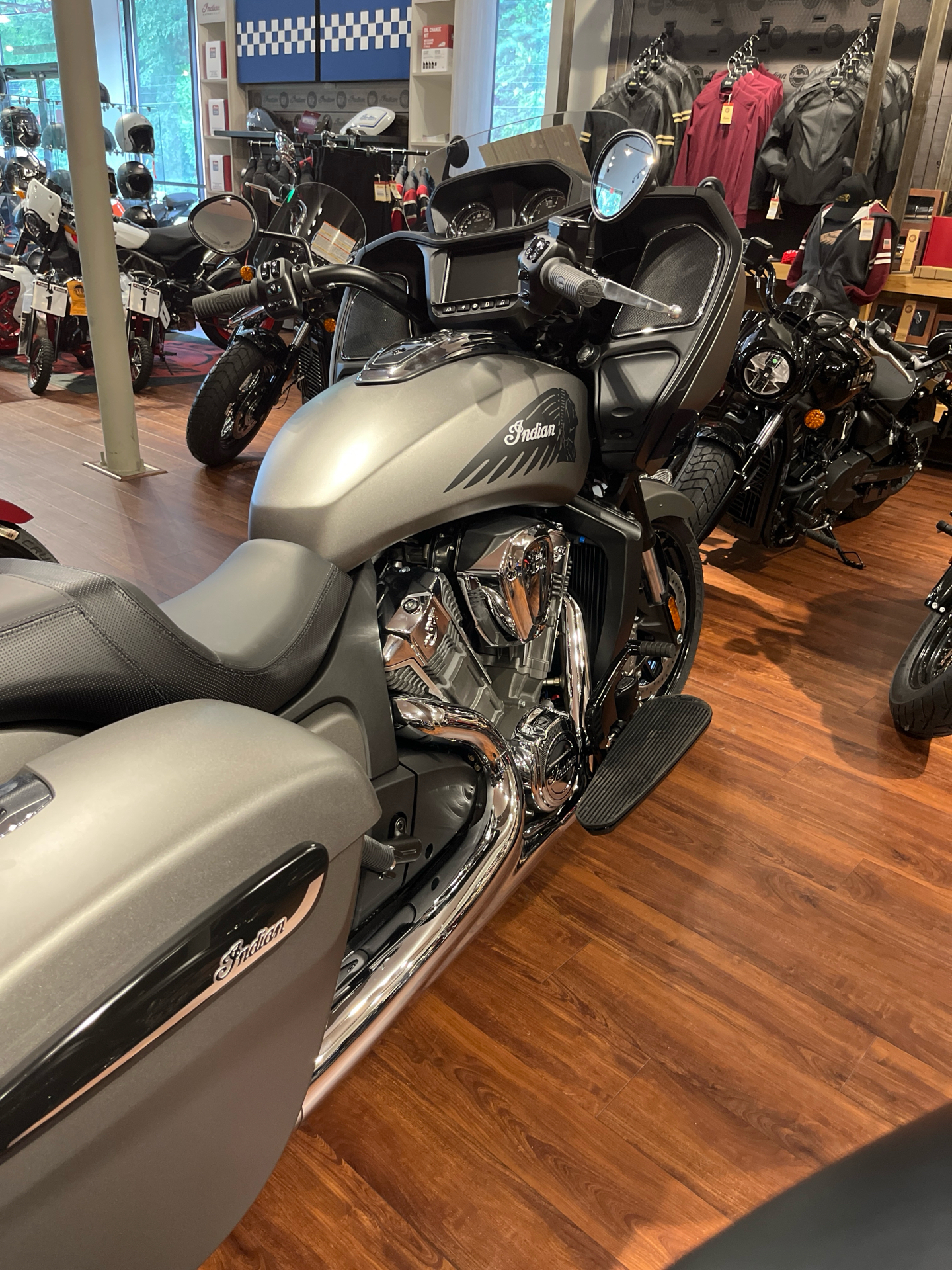 2024 Indian Motorcycle Challenger® in Tyngsboro, Massachusetts - Photo 16