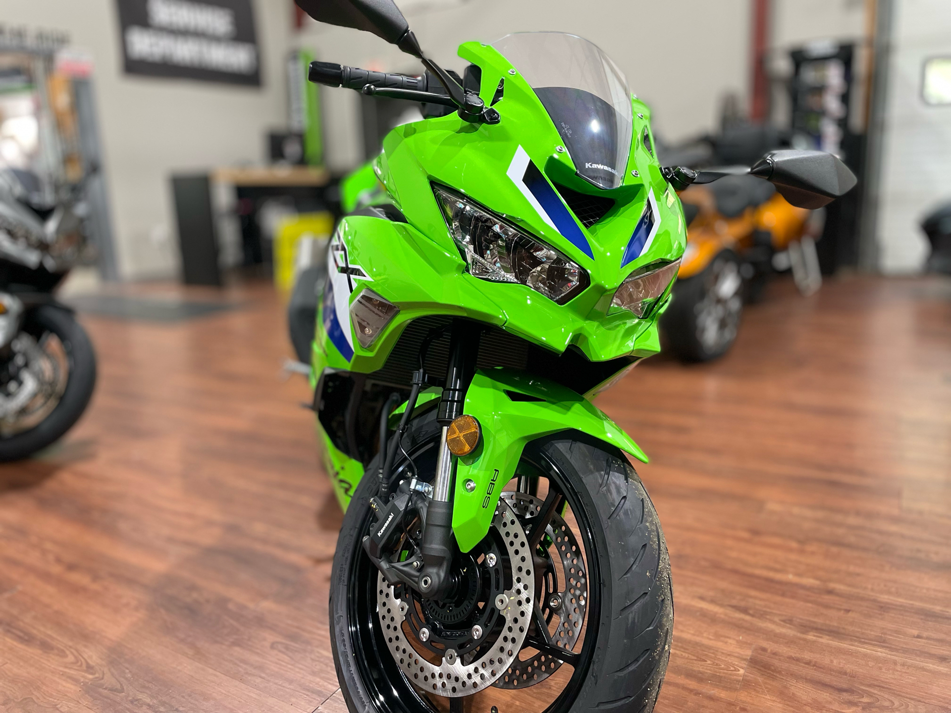 2026 Kawasaki Ninja ZX-4RR ABS in Tyngsboro, Massachusetts - Photo 3