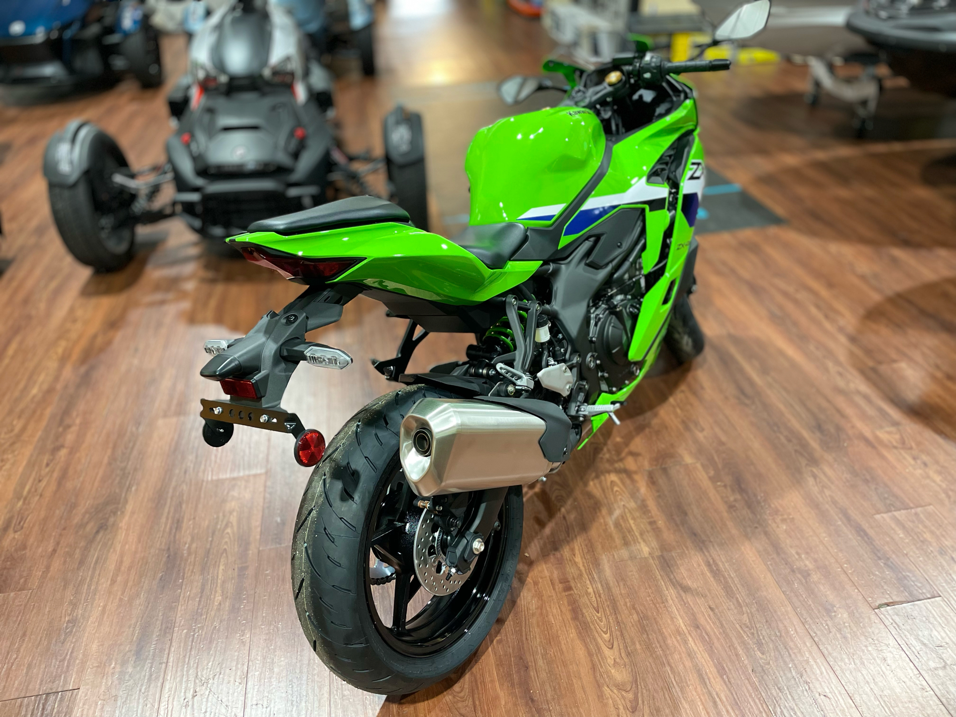 2026 Kawasaki Ninja ZX-4RR ABS in Tyngsboro, Massachusetts - Photo 13