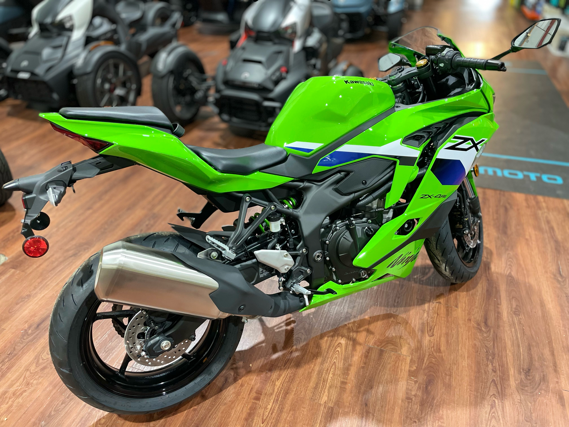 2026 Kawasaki Ninja ZX-4RR ABS in Tyngsboro, Massachusetts - Photo 14