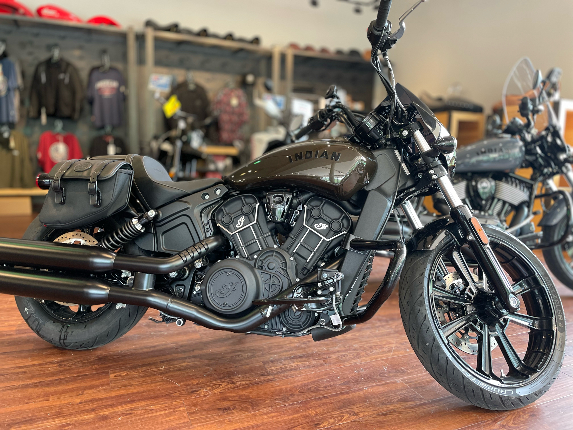 2023 Indian Motorcycle Scout® Rogue Sixty ABS in Tyngsboro, Massachusetts - Photo 4