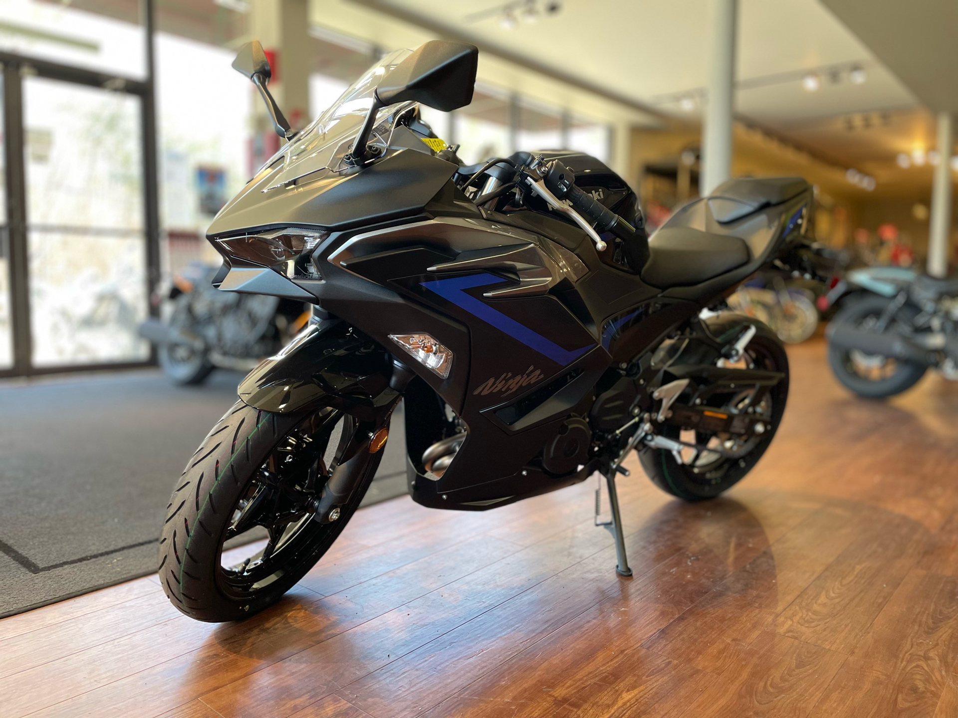 2025 Kawasaki Ninja 500 ABS in Tyngsboro, Massachusetts - Photo 2