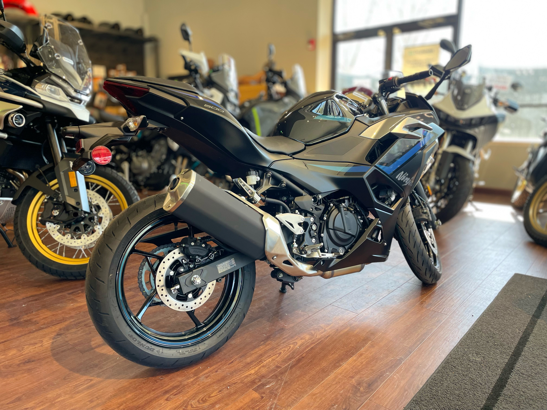 2025 Kawasaki Ninja 500 ABS in Tyngsboro, Massachusetts - Photo 7