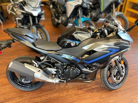 2025 Kawasaki Ninja 500 ABS in Tyngsboro, Massachusetts - Photo 12