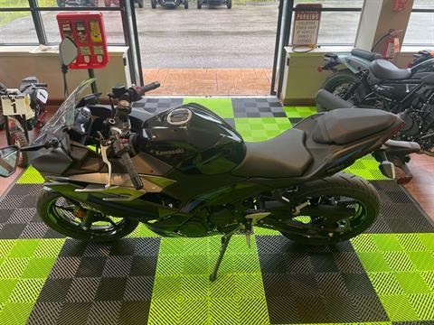 2025 Kawasaki Ninja 500 ABS in Tyngsboro, Massachusetts - Photo 12