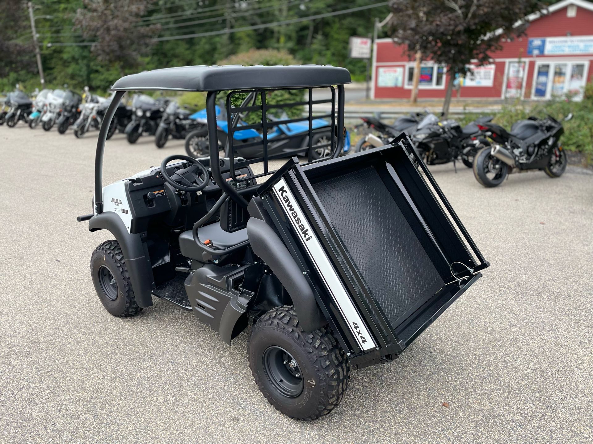 2025 Kawasaki MULE SX 4x4 FE in Tyngsboro, Massachusetts - Photo 17