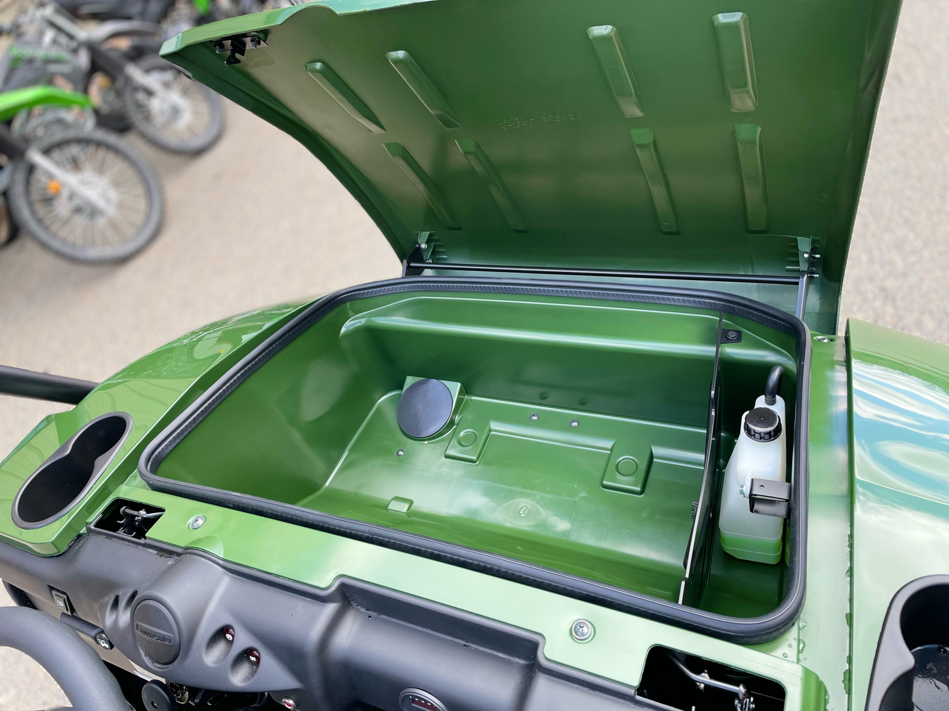 2025 Kawasaki MULE 4010 4x4 in Tyngsboro, Massachusetts - Photo 11