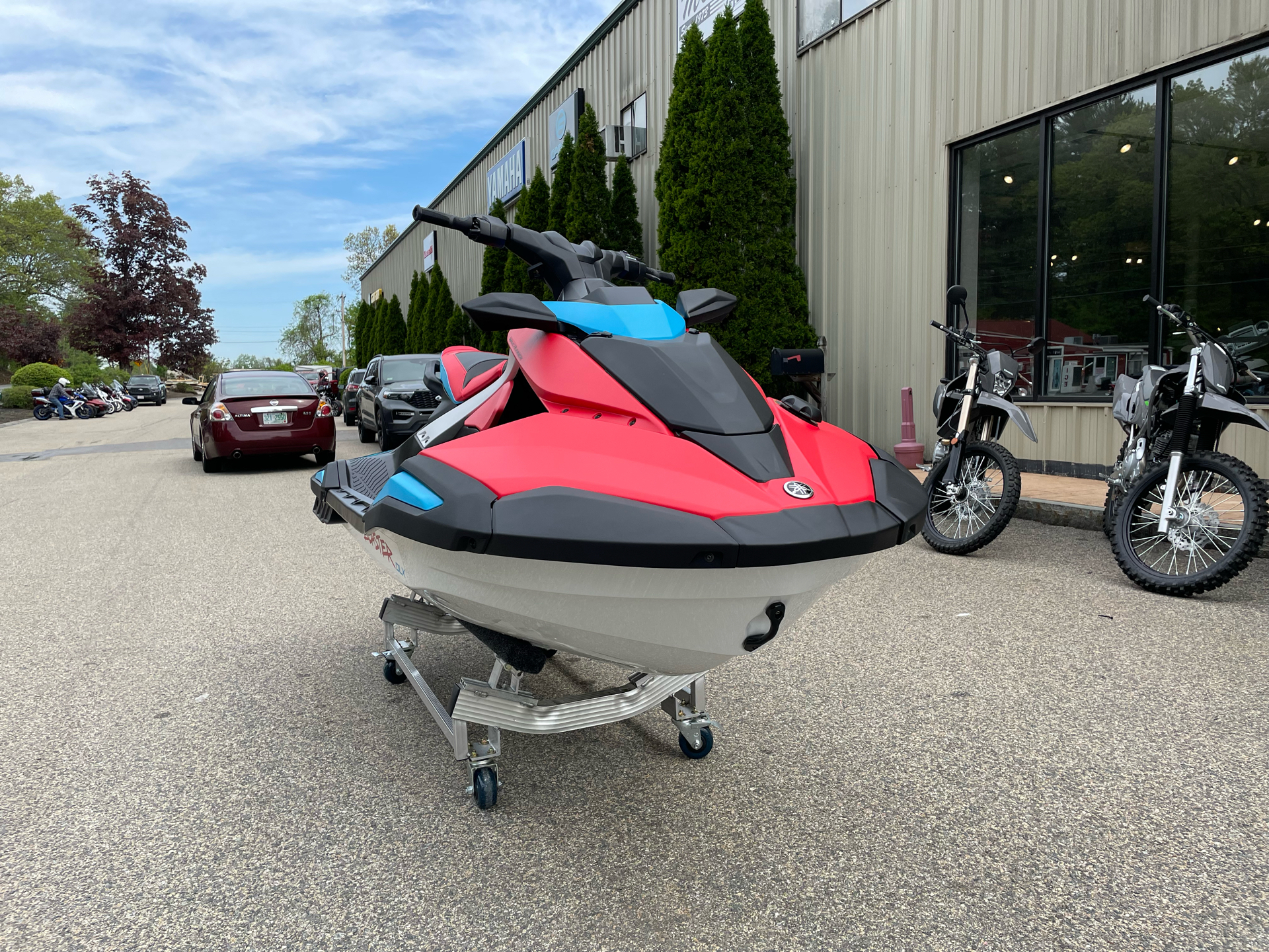 2025 Yamaha JetBlaster DLX 3-Up in Tyngsboro, Massachusetts - Photo 10