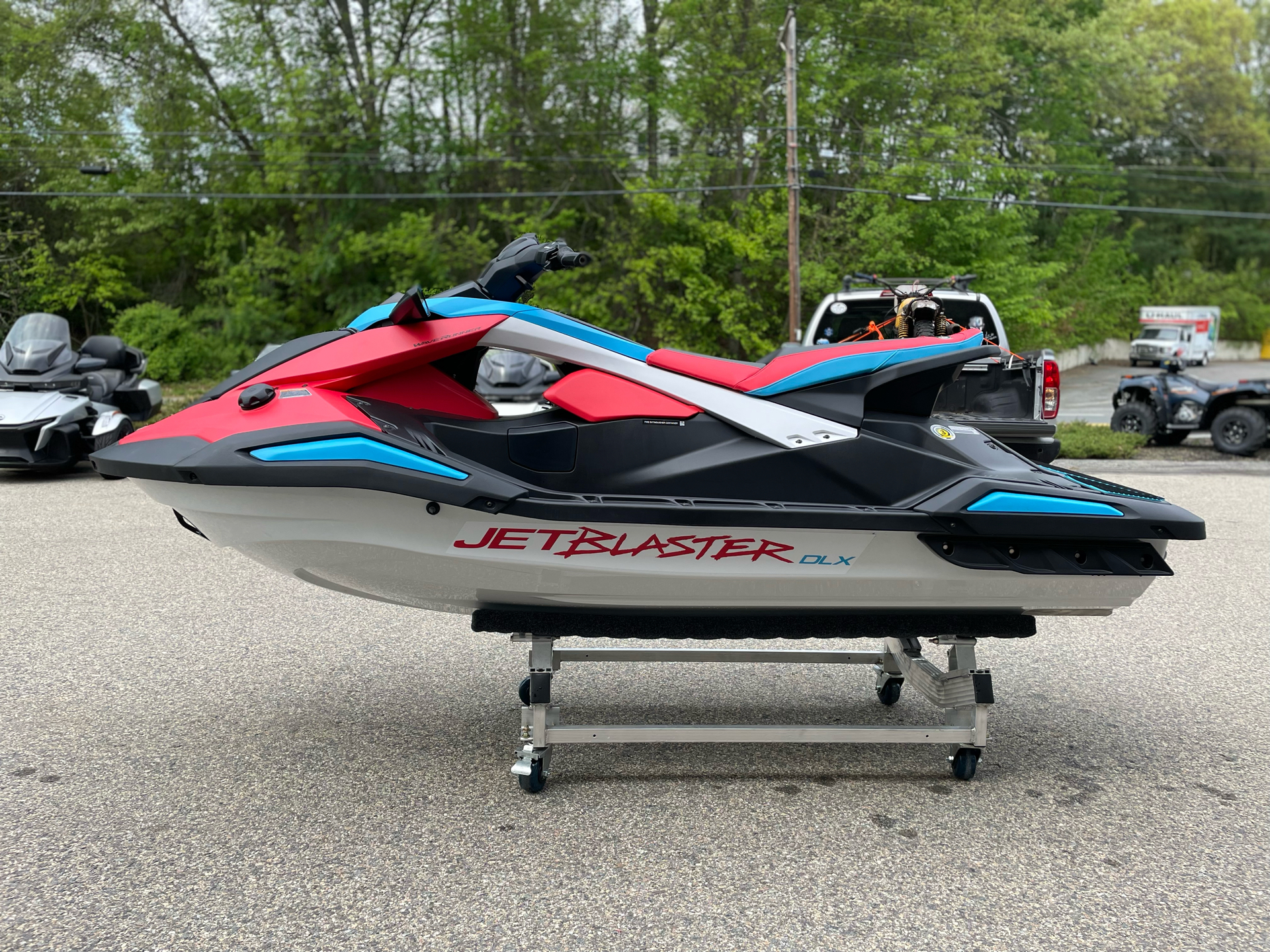 2025 Yamaha JetBlaster DLX 3-Up in Tyngsboro, Massachusetts - Photo 10