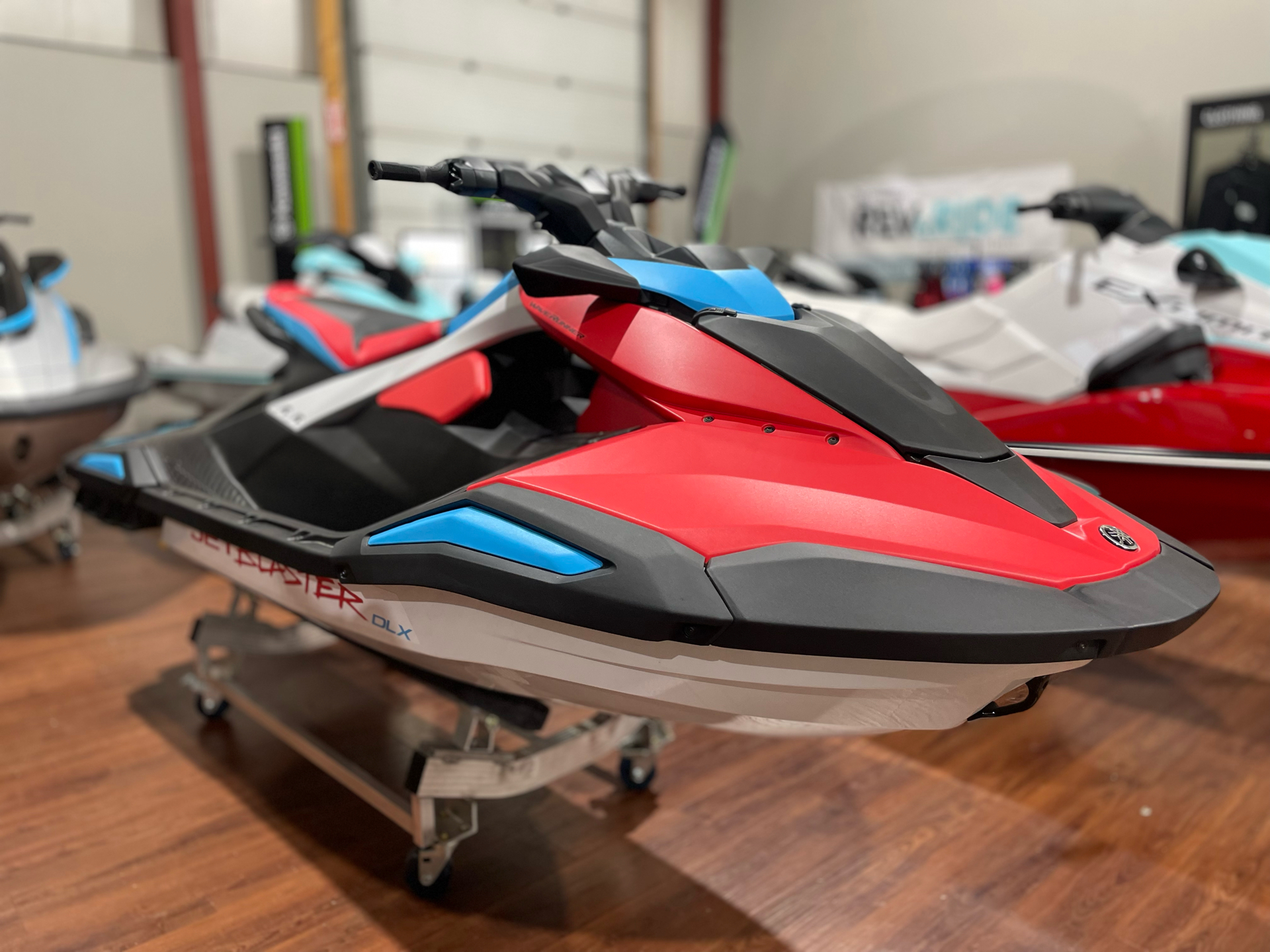 2025 Yamaha JetBlaster DLX 3-Up in Tyngsboro, Massachusetts - Photo 3