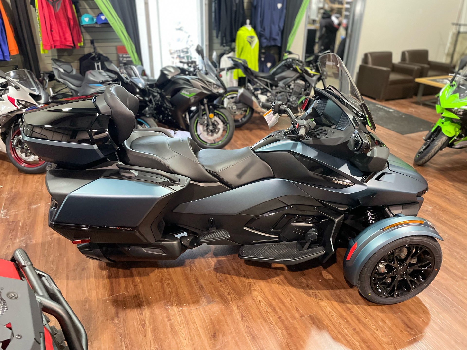 2025 Can-Am Spyder RT Limited in Tyngsboro, Massachusetts - Photo 8