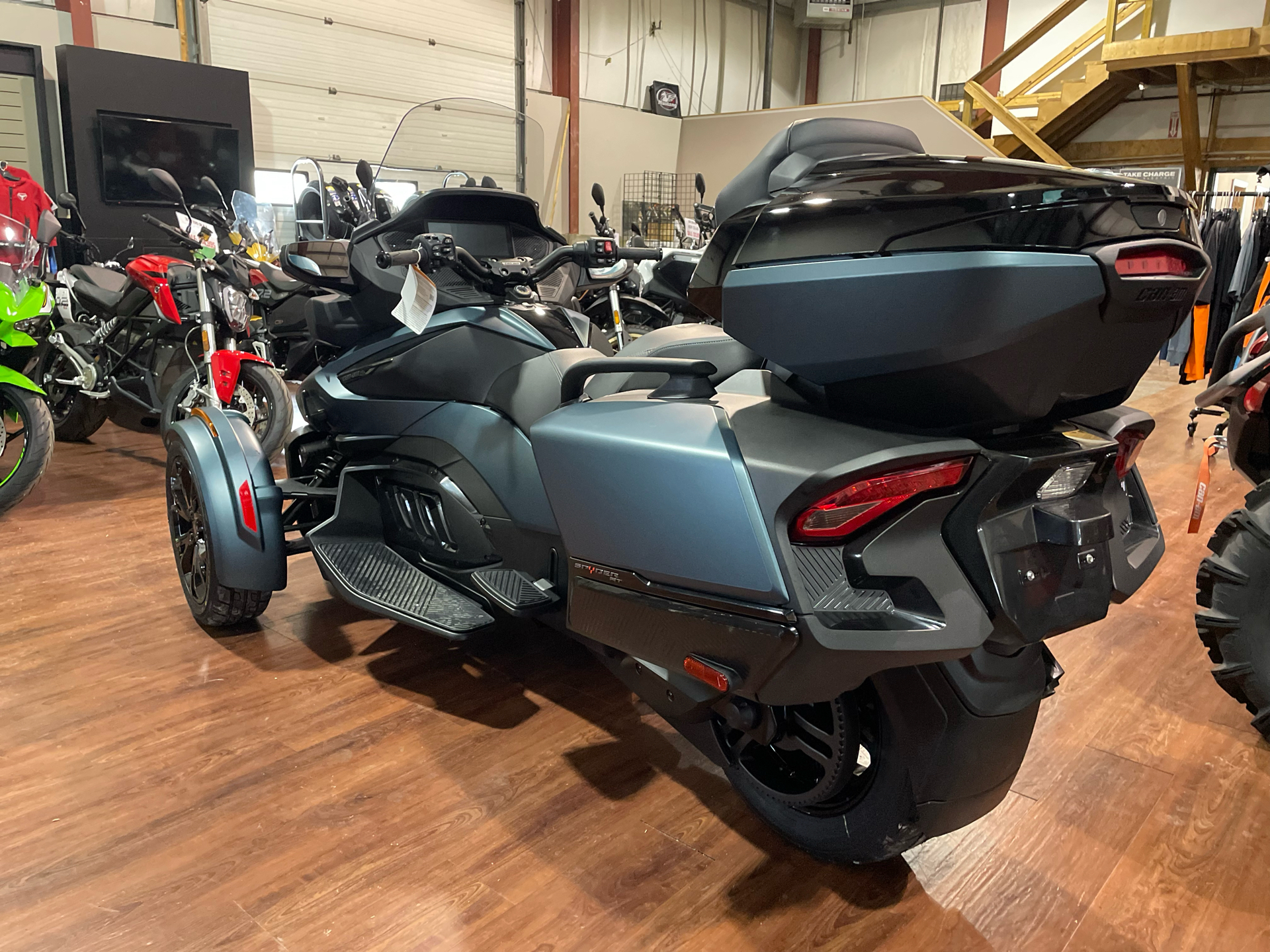 2025 Can-Am Spyder RT Limited in Tyngsboro, Massachusetts - Photo 16