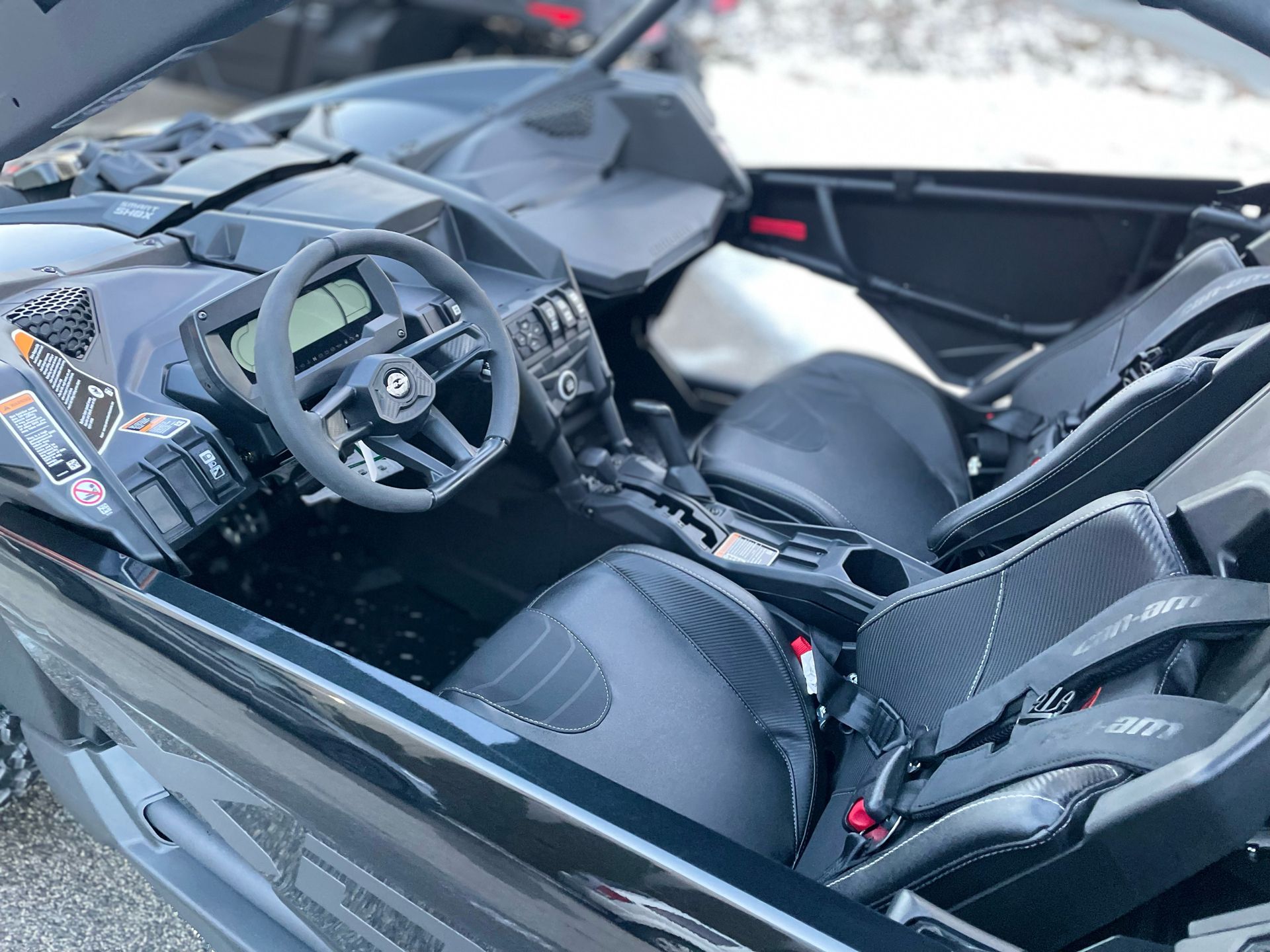 2025 Can-Am Maverick X3 X DS Turbo RR with Smart-Shox in Tyngsboro, Massachusetts - Photo 10