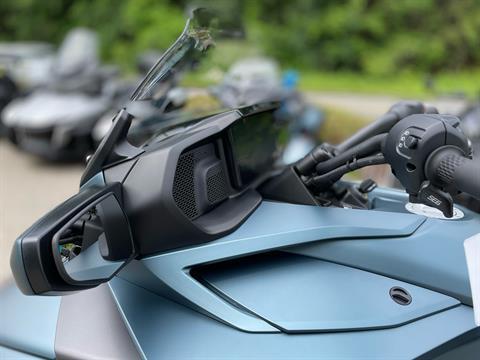 2025 Can-Am Spyder F3 Limited in Tyngsboro, Massachusetts - Photo 12