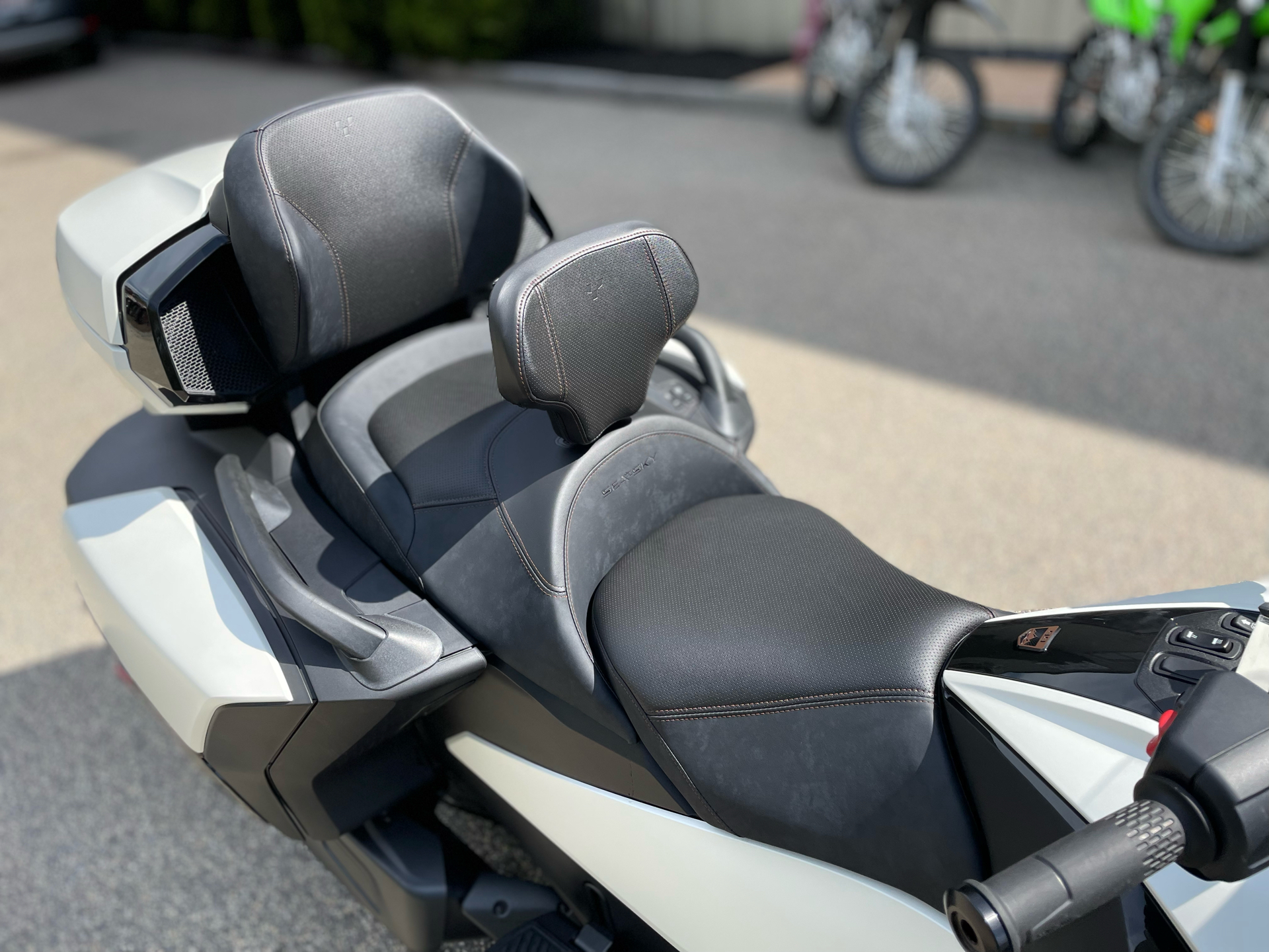 2025 Can-Am Spyder RT Sea-to-Sky in Tyngsboro, Massachusetts - Photo 16