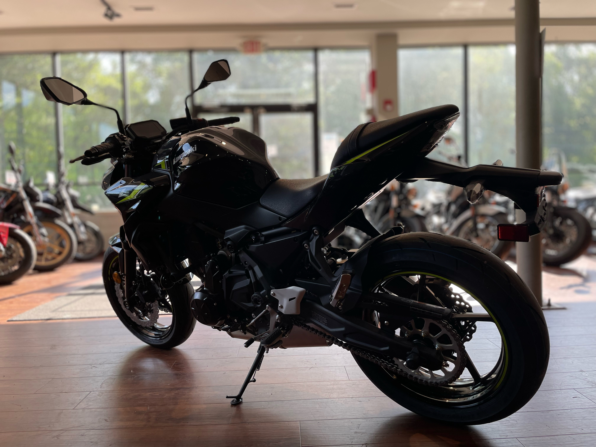 2024 Kawasaki Z650 in Tyngsboro, Massachusetts - Photo 5