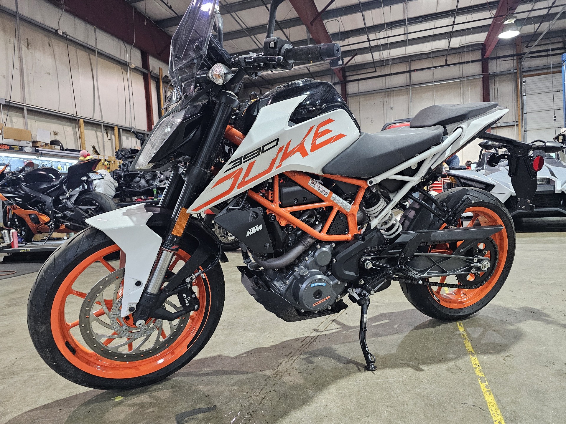 2020 KTM 390 Duke in Tyngsboro, Massachusetts - Photo 5