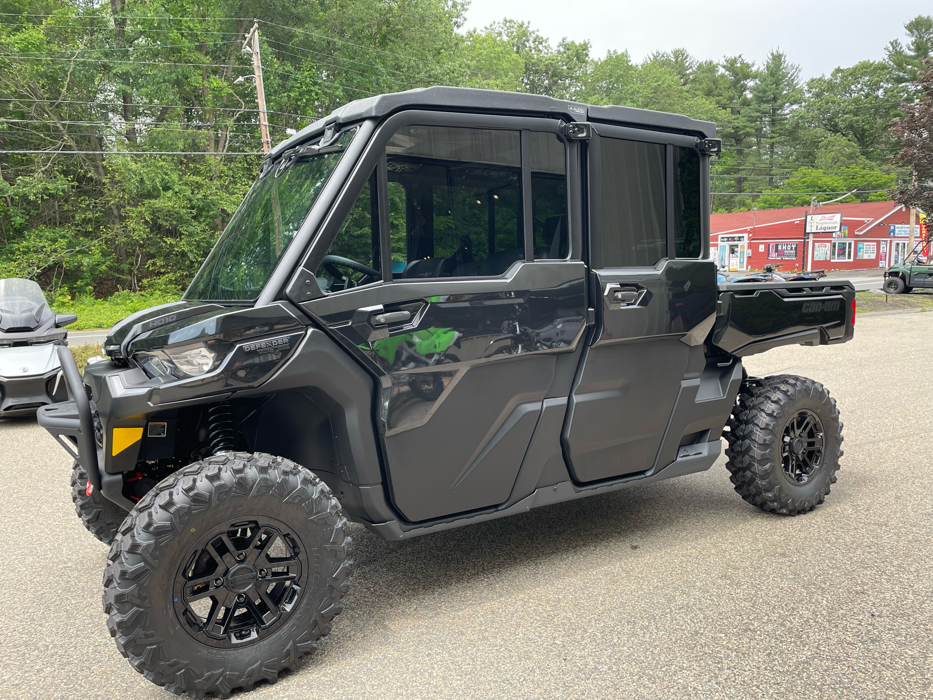 2025 Can-Am Defender MAX Lone Star CAB in Tyngsboro, Massachusetts - Photo 1