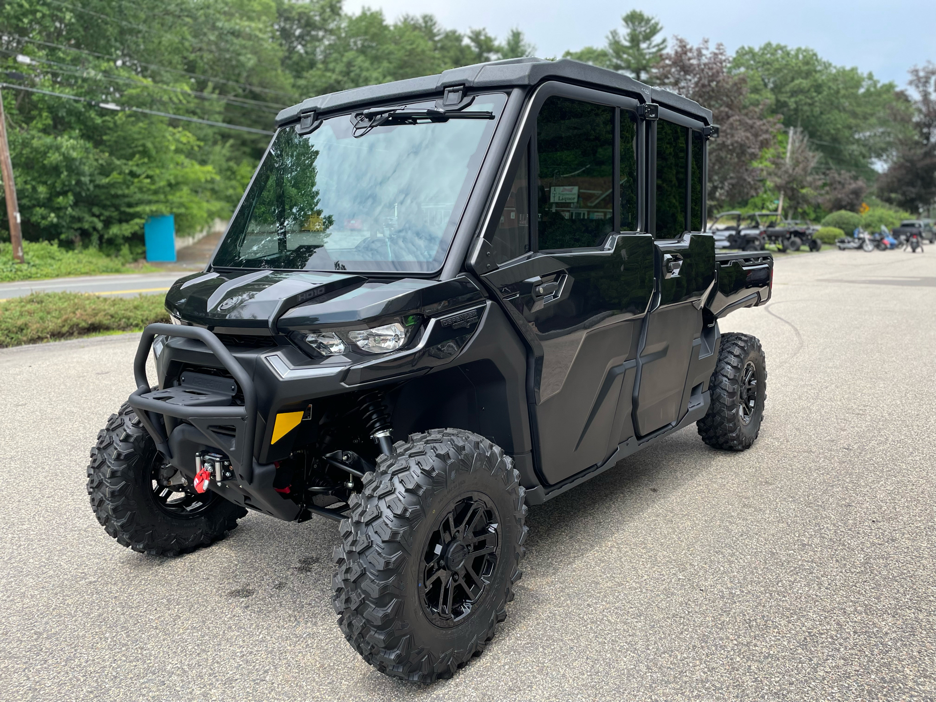 2025 Can-Am Defender MAX Lone Star CAB in Tyngsboro, Massachusetts - Photo 5