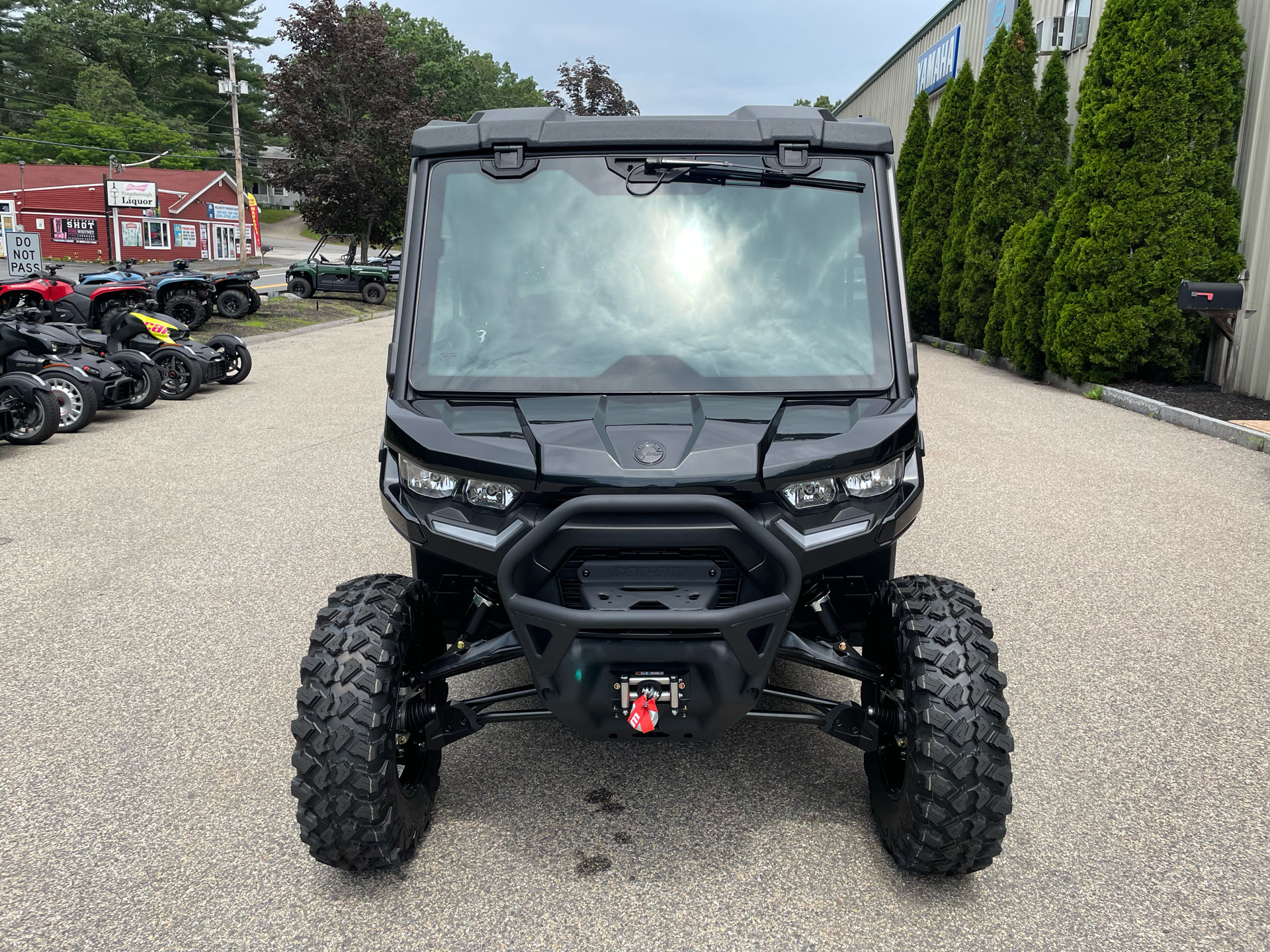 2025 Can-Am Defender MAX Lone Star CAB in Tyngsboro, Massachusetts - Photo 6