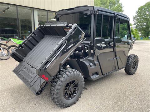 2025 Can-Am Defender MAX Lone Star CAB in Tyngsboro, Massachusetts - Photo 11