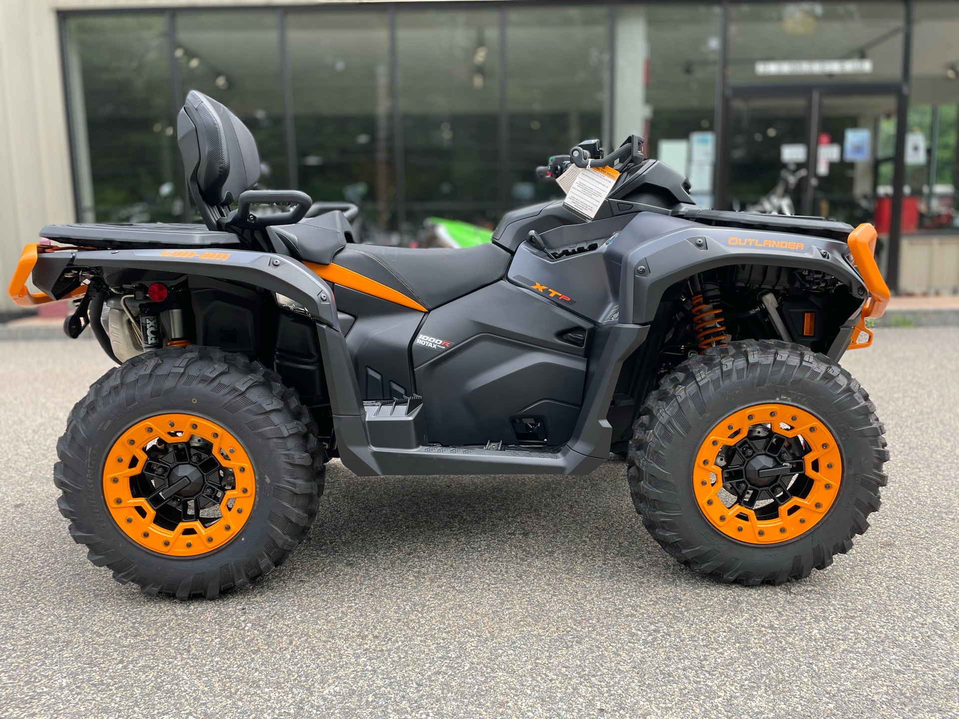 2025 Can-Am Outlander MAX XT-P 1000R in Tyngsboro, Massachusetts - Photo 2