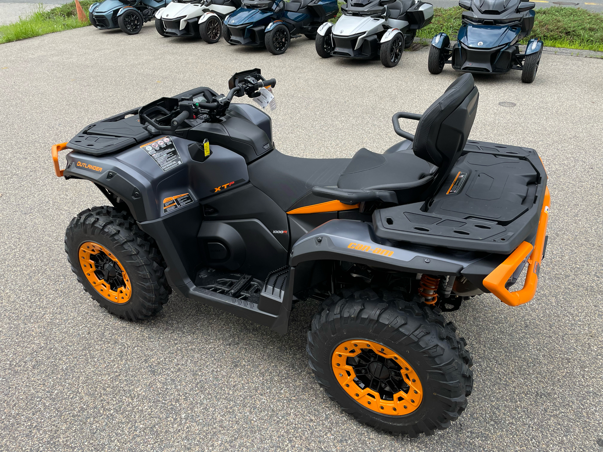 2025 Can-Am Outlander MAX XT-P 1000R in Tyngsboro, Massachusetts - Photo 6