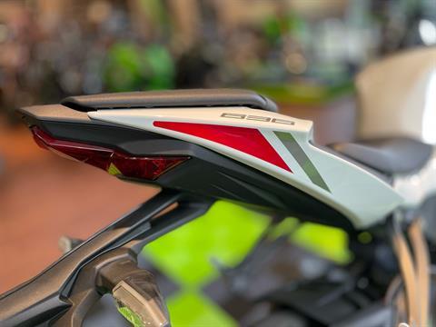 2025 Kawasaki Ninja ZX-6R in Tyngsboro, Massachusetts - Photo 19
