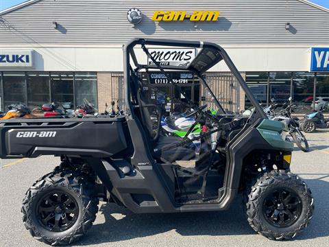 2025 Can-Am Defender DPS HD7 in Tyngsboro, Massachusetts - Photo 5