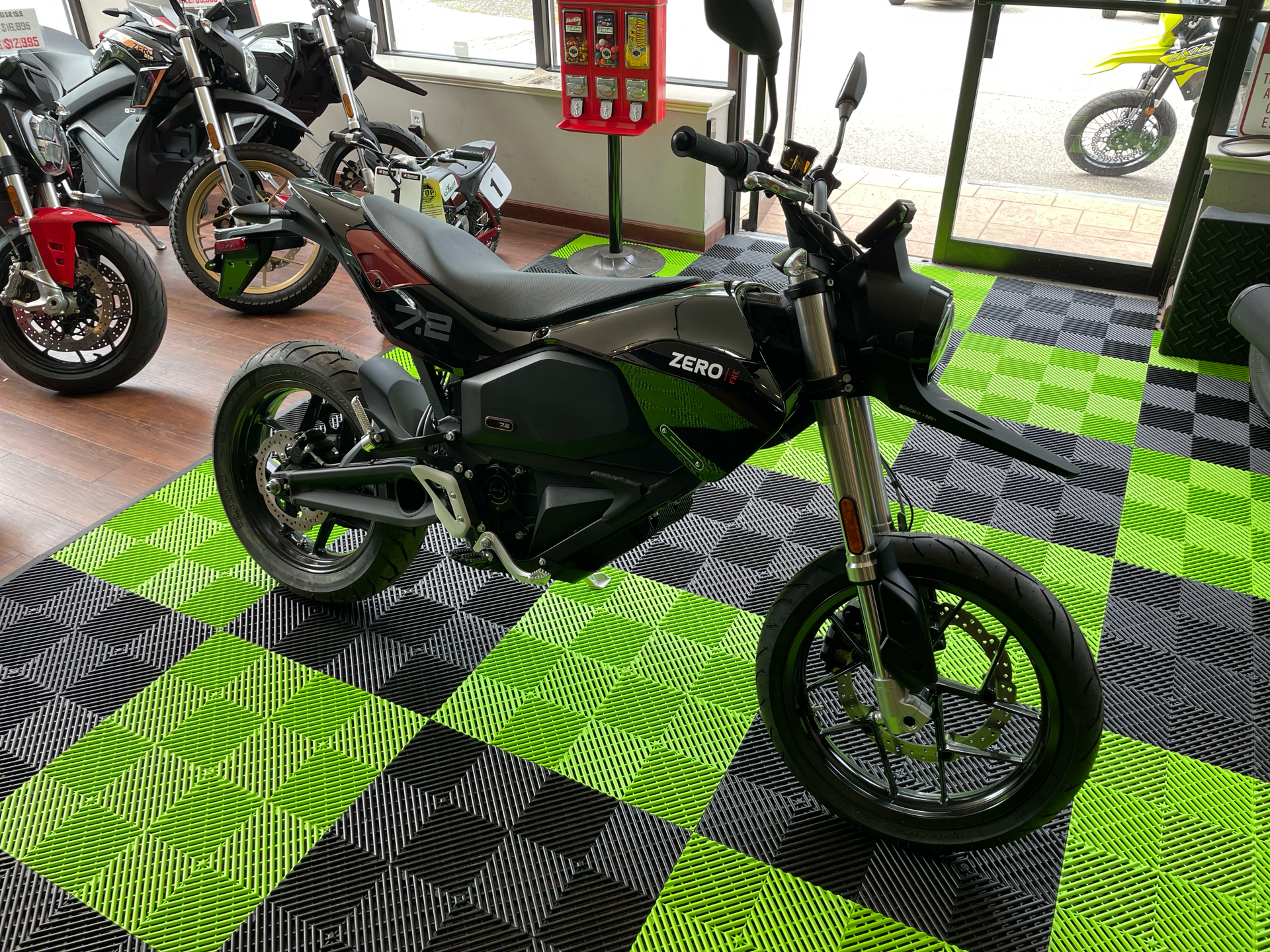 2023 Zero Motorcycles FXE ZF7.2 Integrated in Tyngsboro, Massachusetts - Photo 8