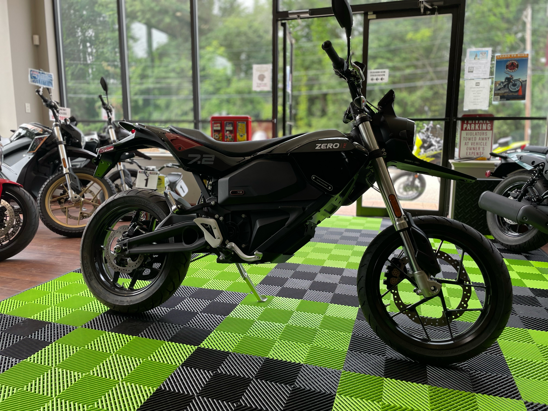 2023 Zero Motorcycles FXE ZF7.2 Integrated in Tyngsboro, Massachusetts - Photo 10