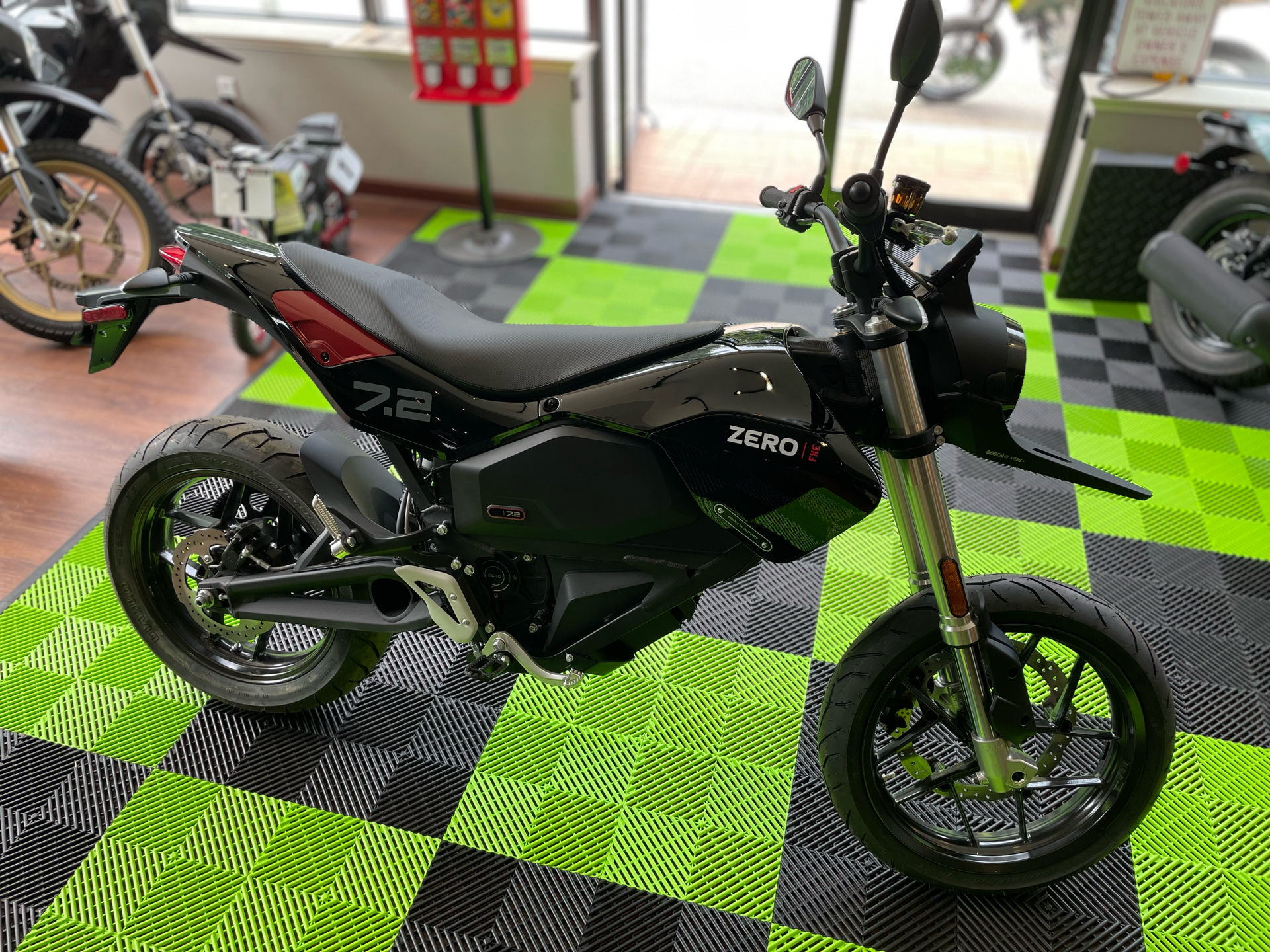 2023 Zero Motorcycles FXE ZF7.2 Integrated in Tyngsboro, Massachusetts - Photo 24