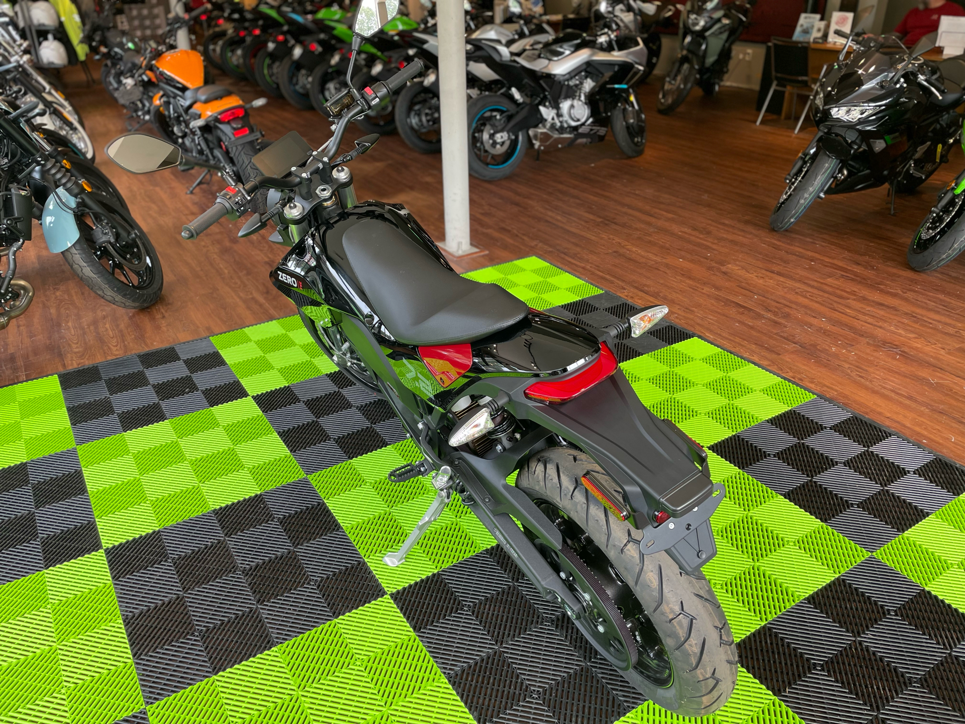 2023 Zero Motorcycles FXE ZF7.2 Integrated in Tyngsboro, Massachusetts - Photo 28