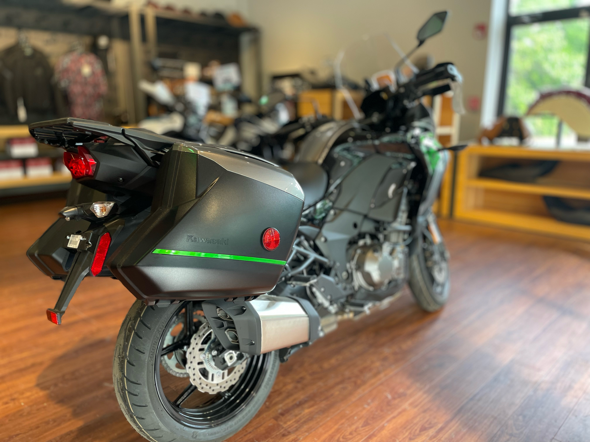 2023 Kawasaki Versys 1000 SE LT+ in Tyngsboro, Massachusetts - Photo 10