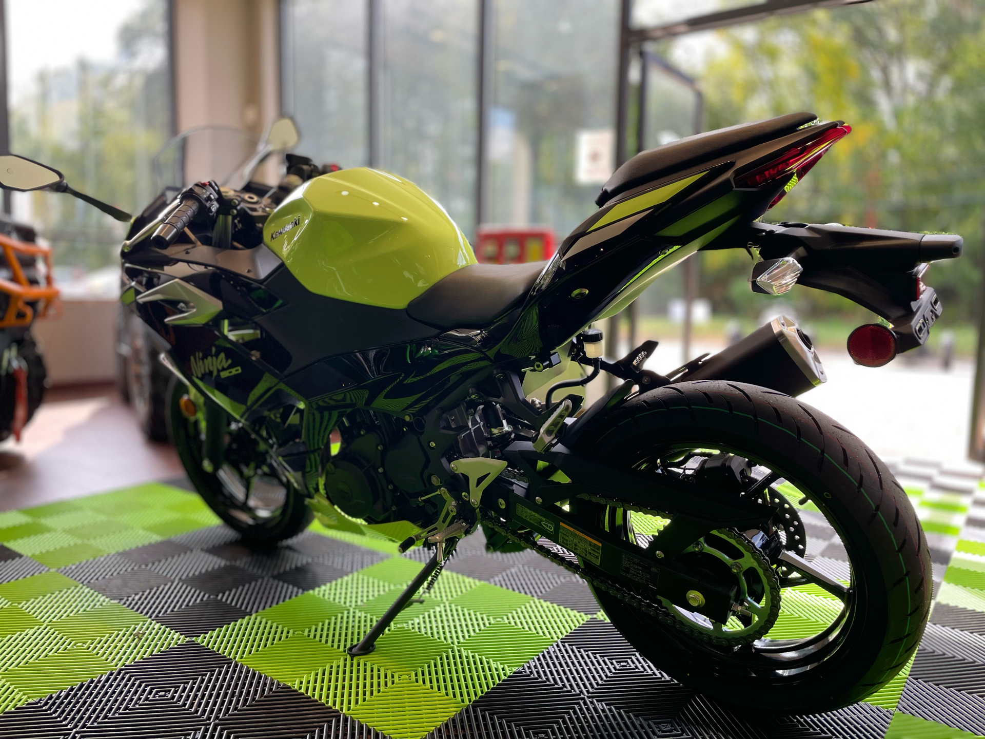 2026 Kawasaki Ninja 500 ABS in Tyngsboro, Massachusetts - Photo 8